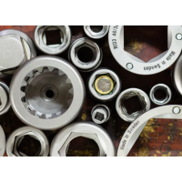 瑞典Momento 制造沖擊套筒和配件，螺栓連接工具及液壓工具